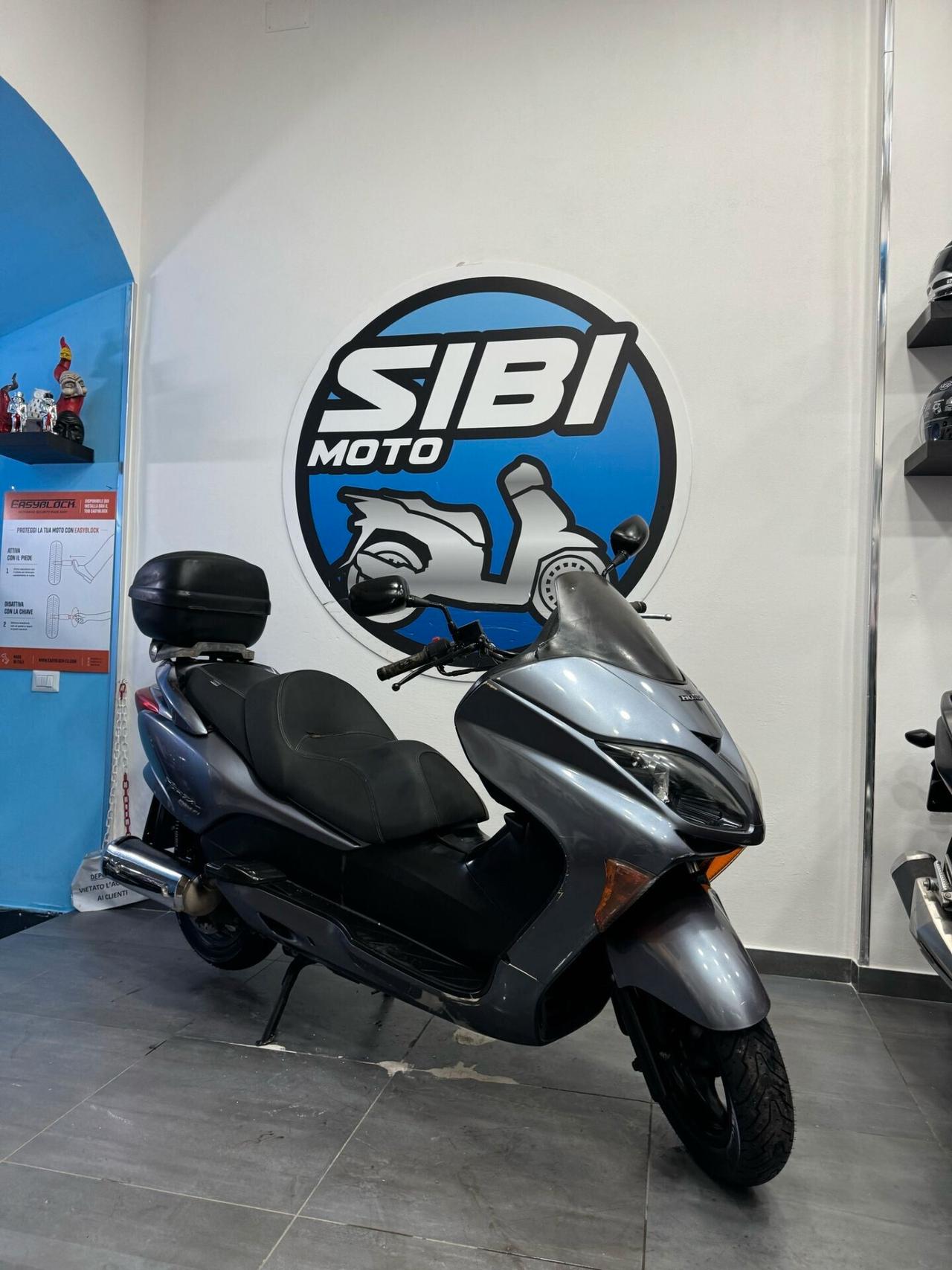HONDA FORZA 250