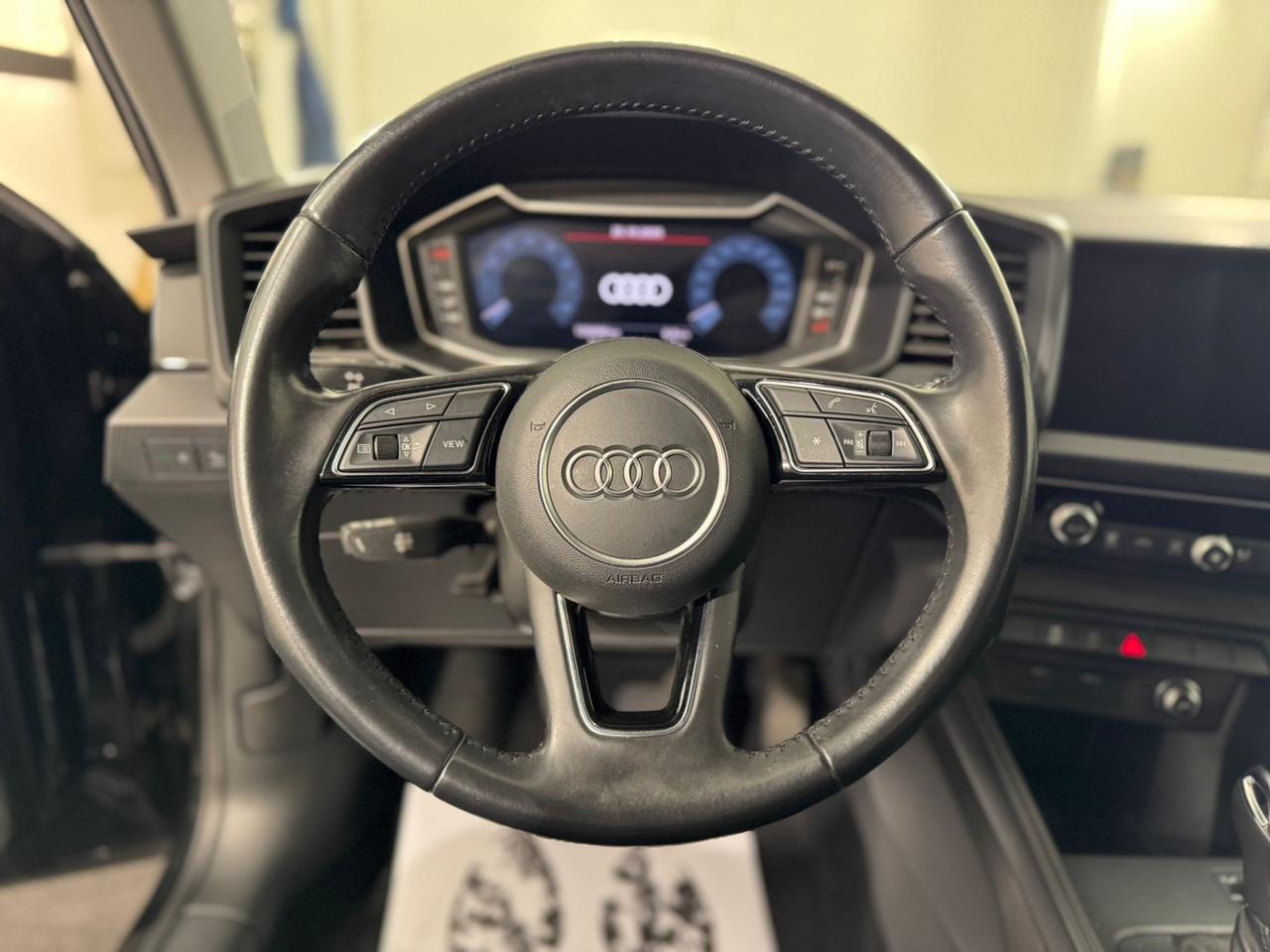 Audi A1 SPB 30 TFSI S tronic Identity Black* NEOPATENATI*