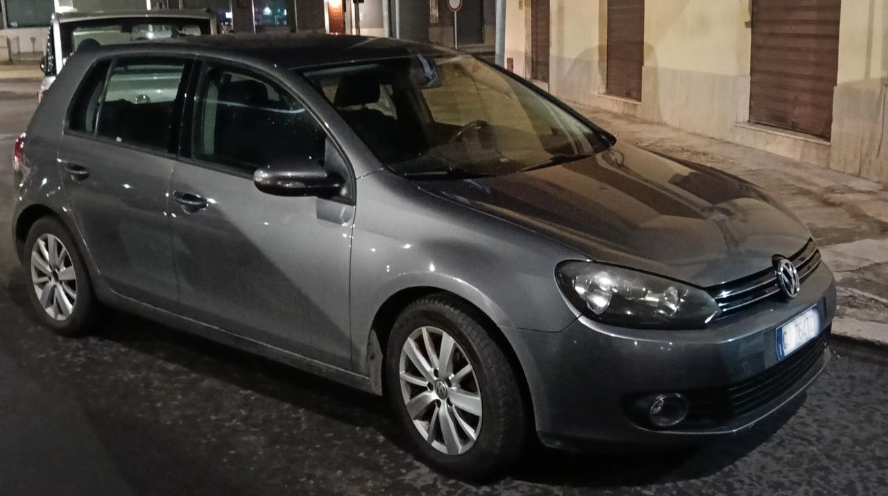 Volkswagen Golf 1.6 TDI DPF 5p. Highline