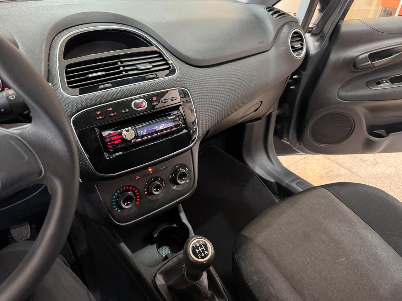 Fiat Punto 1.3 MJT 75 CV 5 porte Lounge OK NEOPATENTATI