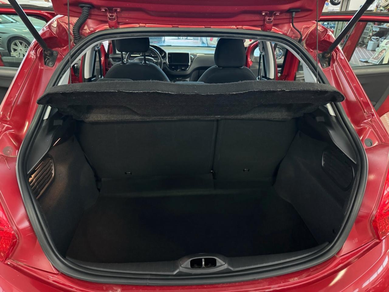 Peugeot 208 PureTech 82 5 porte Allure - IDEALE PER NEOPATENTATI