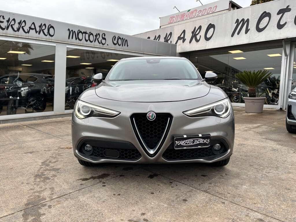 Alfa Romeo Stelvio 2.2 Turbodiesel 210 CV AT8 Q4 2017 / KM 185.000 Tua a solo 148 Euro al mese