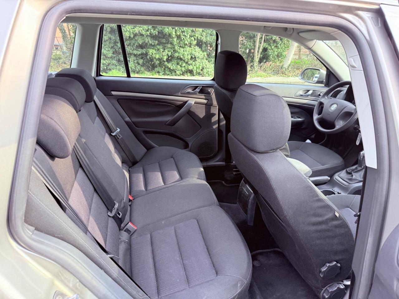 Skoda Octavia 2.0TDI- UNICO PROPRIETARIOOOO!!