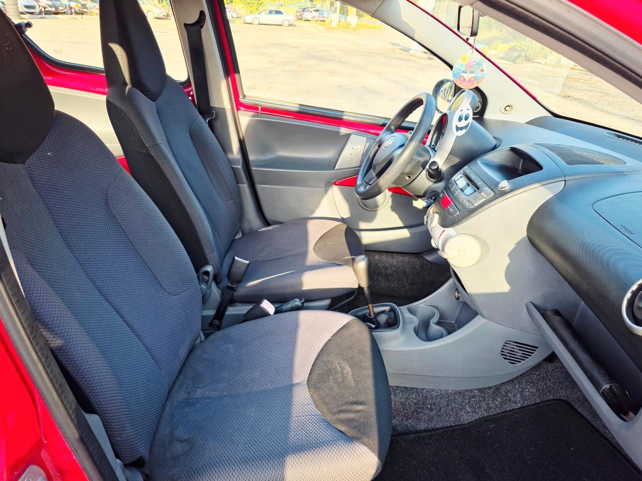 Toyota Aygo 1.0 12V VVT-i 5 porte Sol 2007-E4 Manuale NEO