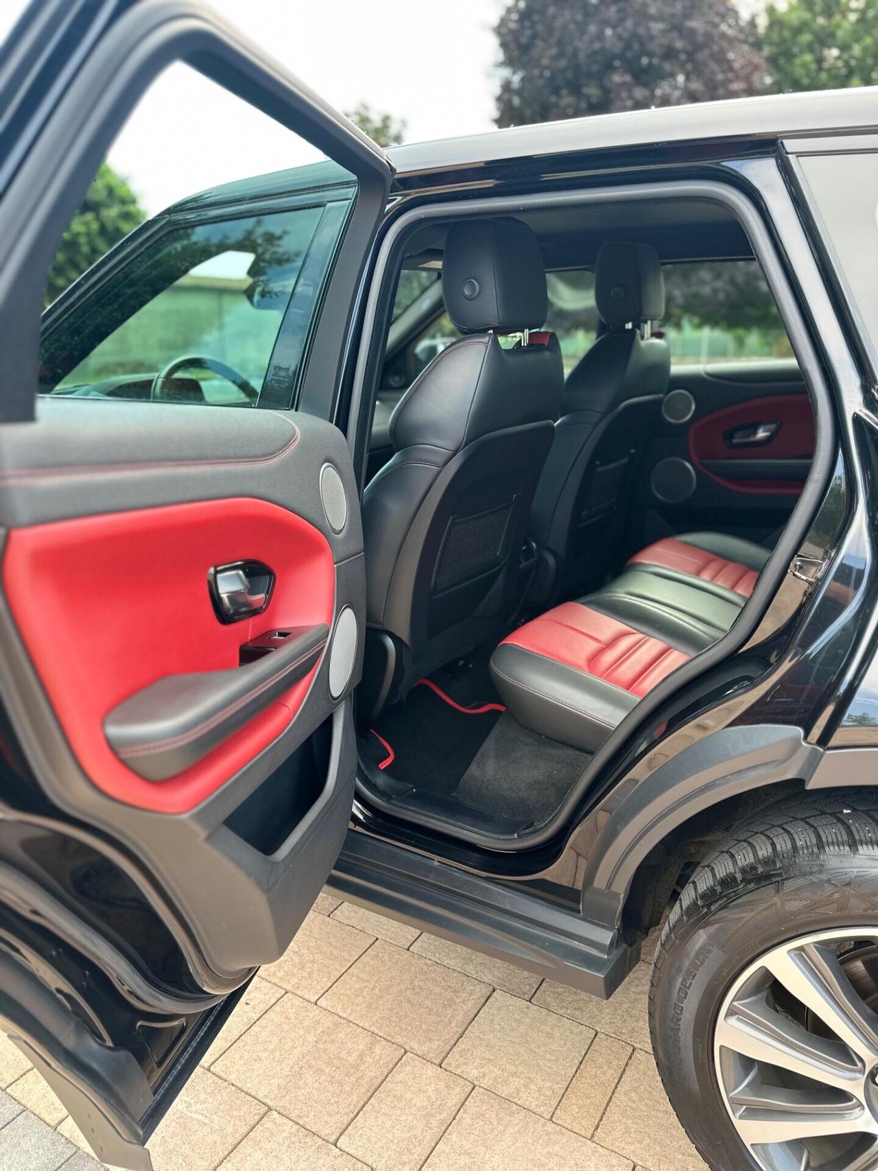 Range Rover Evoque 2.0 TD4 150 CV 5p. HSE Dynamic Black edition