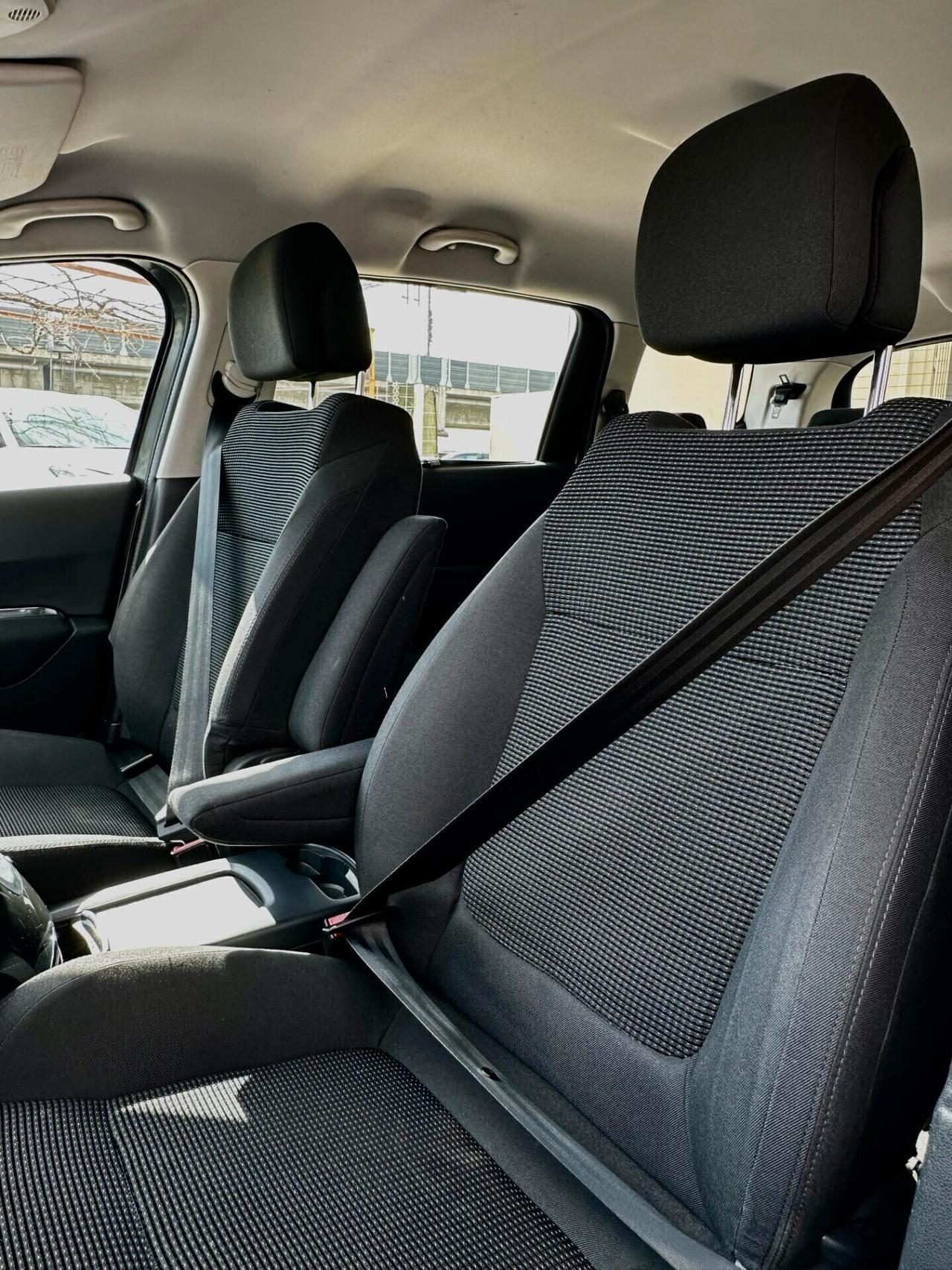Peugeot 5008 1.6 HDI 115CV 7 POSTI STOPESTART CAMBIO ROBOTIZZATO