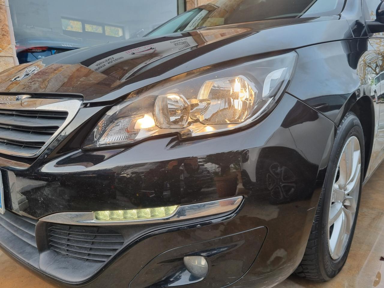 Peugeot 308 BlueHDi 120 S&S SW Active