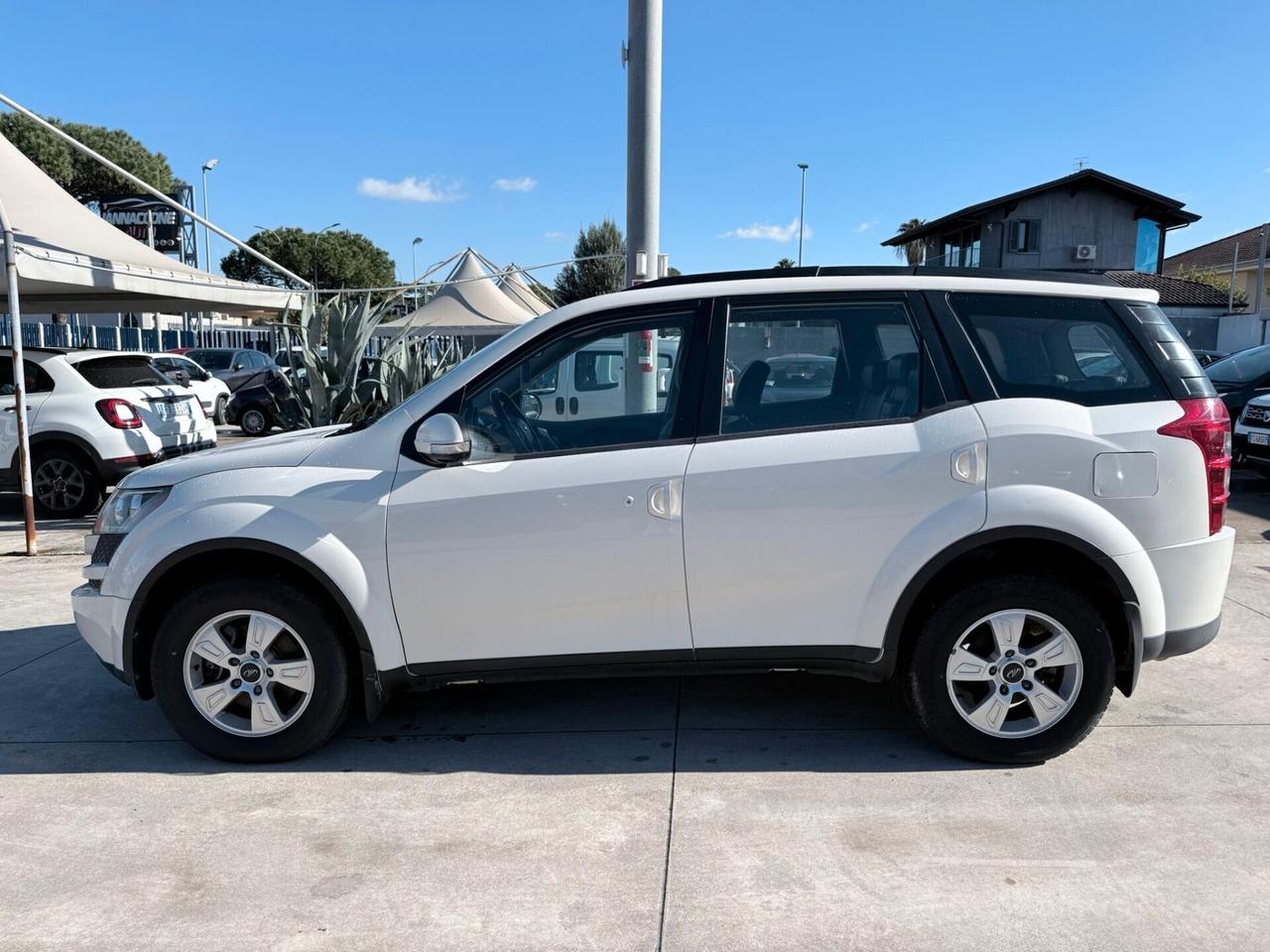 Mahindra XUV500 2.2 16V FWD W8