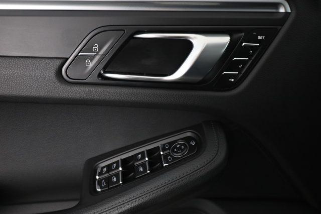 PORSCHE Macan Macan 2.0