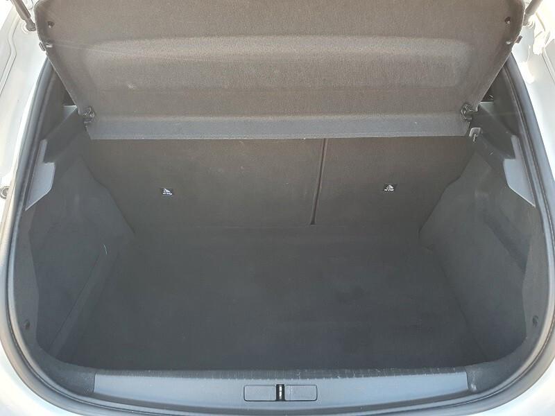 PEUGEOT e-208 136CV Motore Elettrico TOUCH 7 PARK