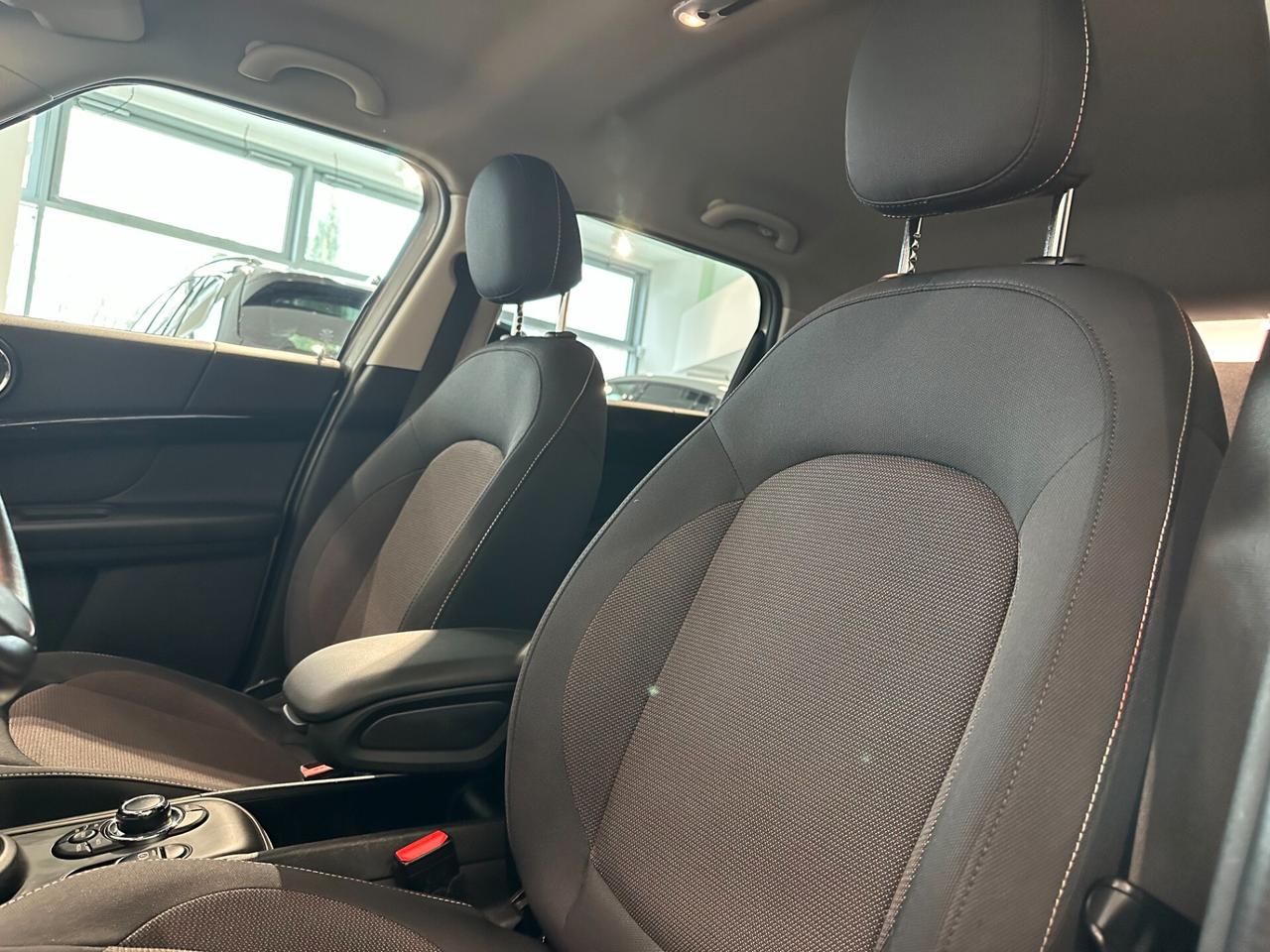 Mini Cooper Countryman Mini 1.5 Cooper Essential Countryman