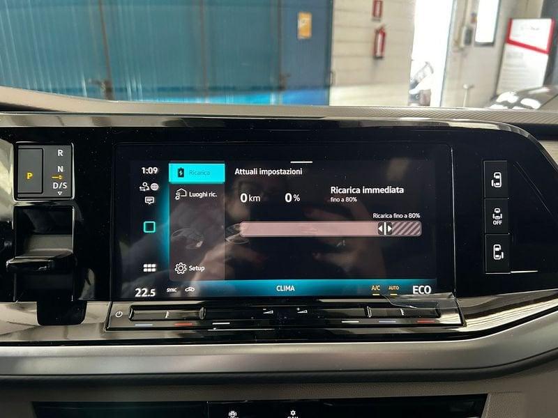 Volkswagen Multivan Multivan 1.5 PHEV DSG 4Motion Edition