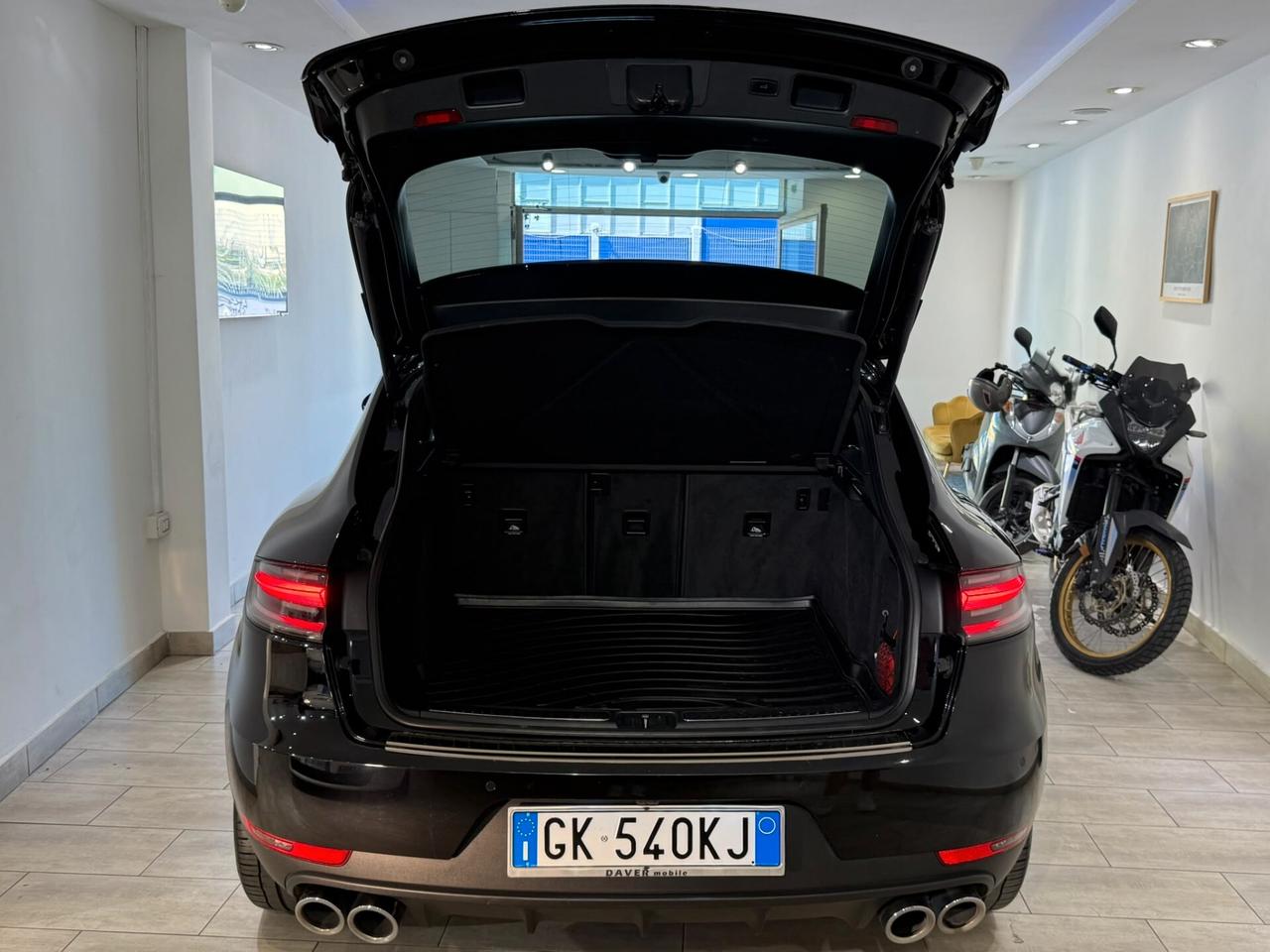 Porsche Macan 2.0 245CV PDK ANNO 2021