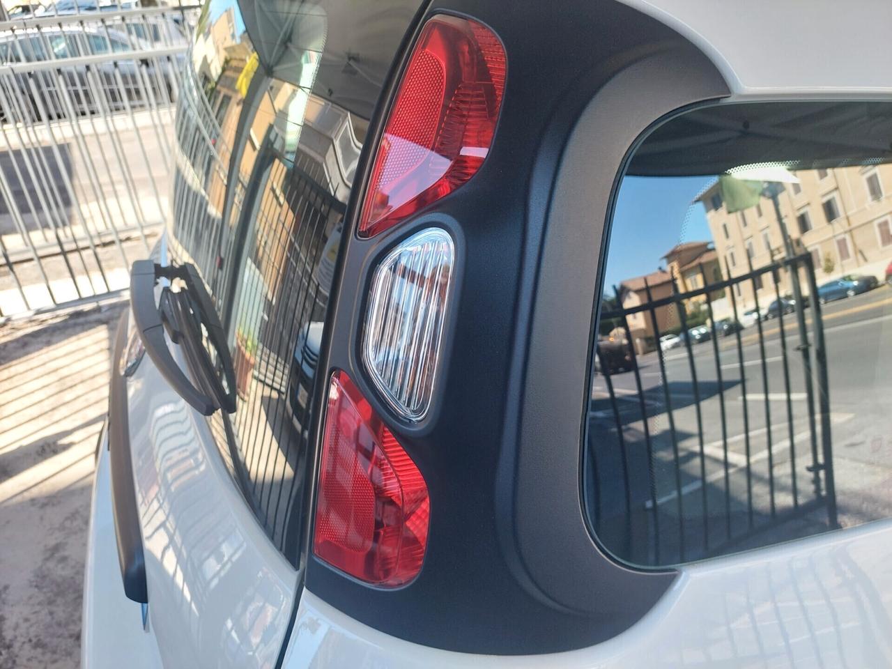 Fiat Panda 1.0 FireFly S&S Hybrid City Cross
