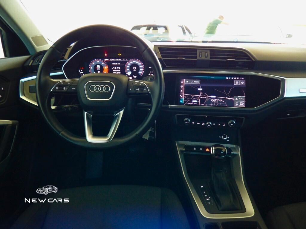 Audi Q3 35 TDI S tronic Business