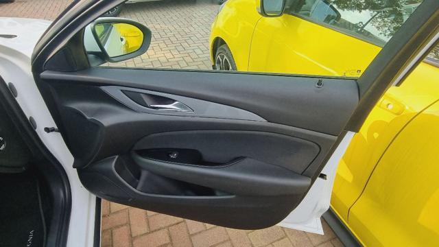 OPEL Insignia 1.5 Turbo S&S Sports Tourer Advance