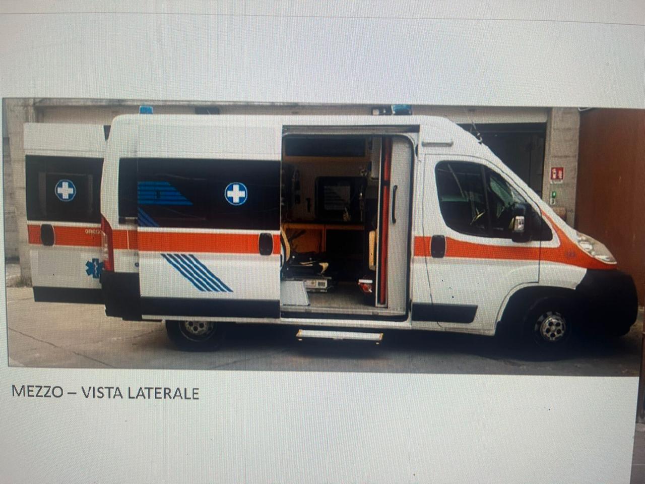 AMBULANZA PEUGEOT BOXER MOTORE NUOVO