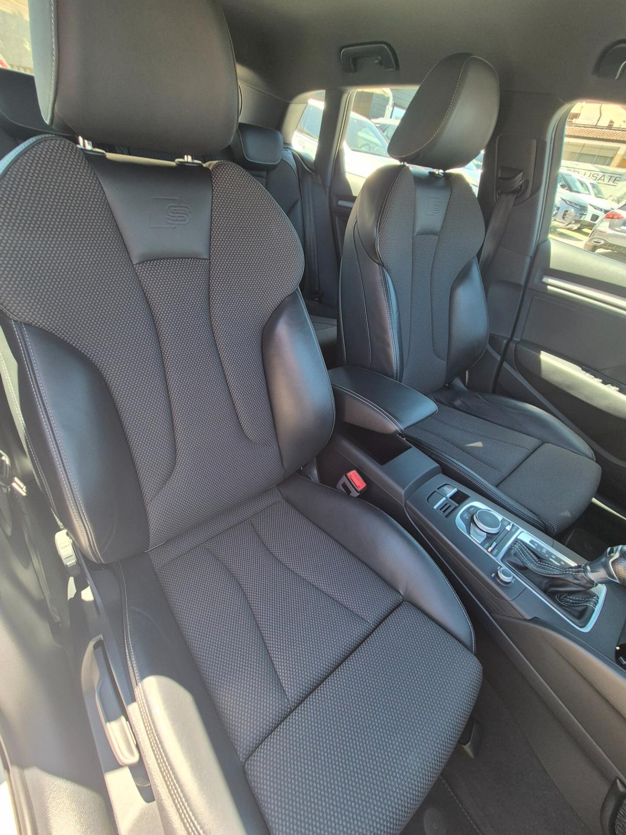 Audi A3 SPB 2.0 TDI S tronic S-LINE