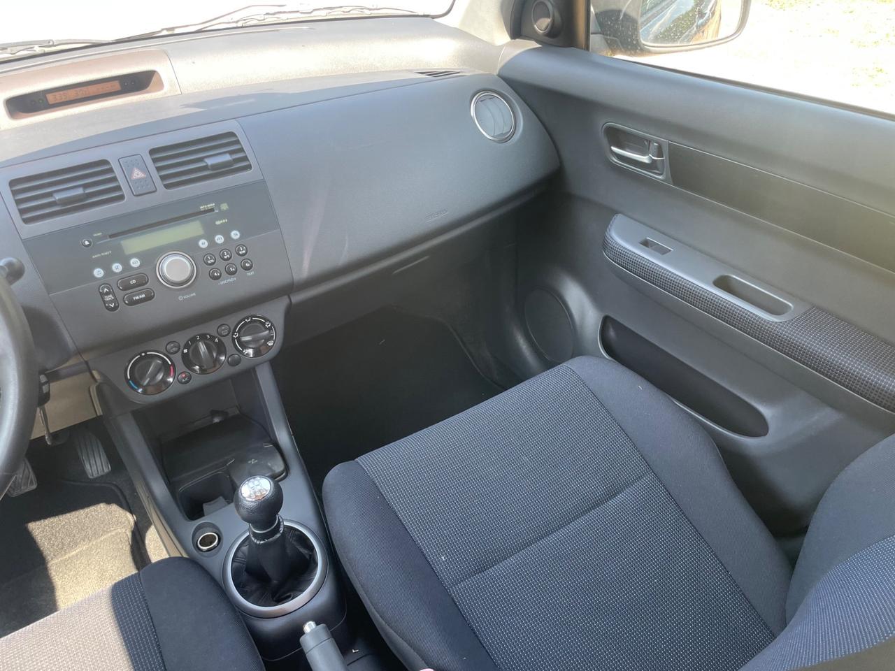 Suzuki Swift 1.3 4x4 5p. GL