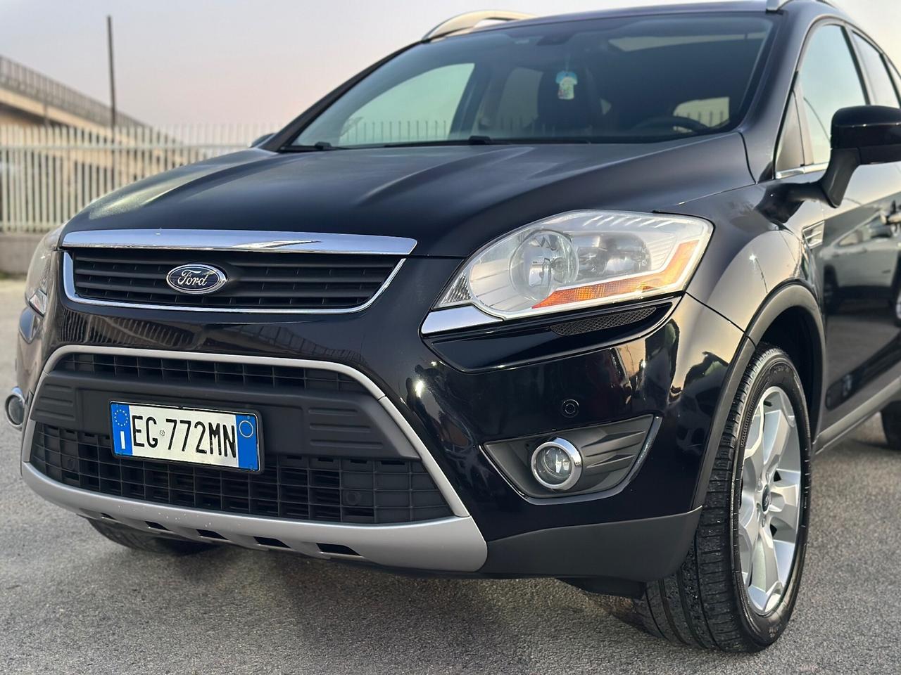 Ford Kuga 2011 2.0 TDCi 163 CV 4WD Titanium