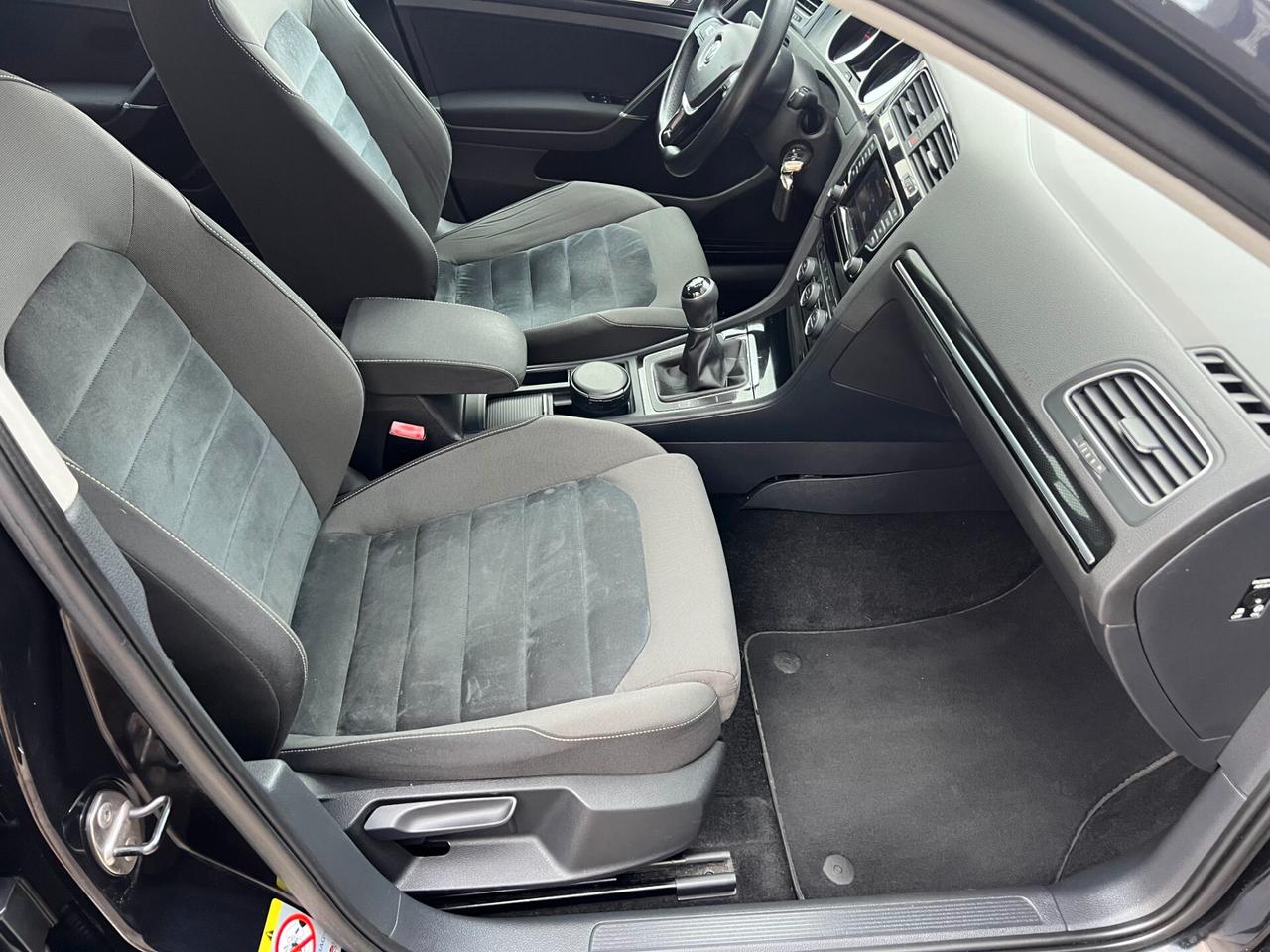 VW GOLF 7 1.6 TDI highline/UNICO PROP/GARANZIA