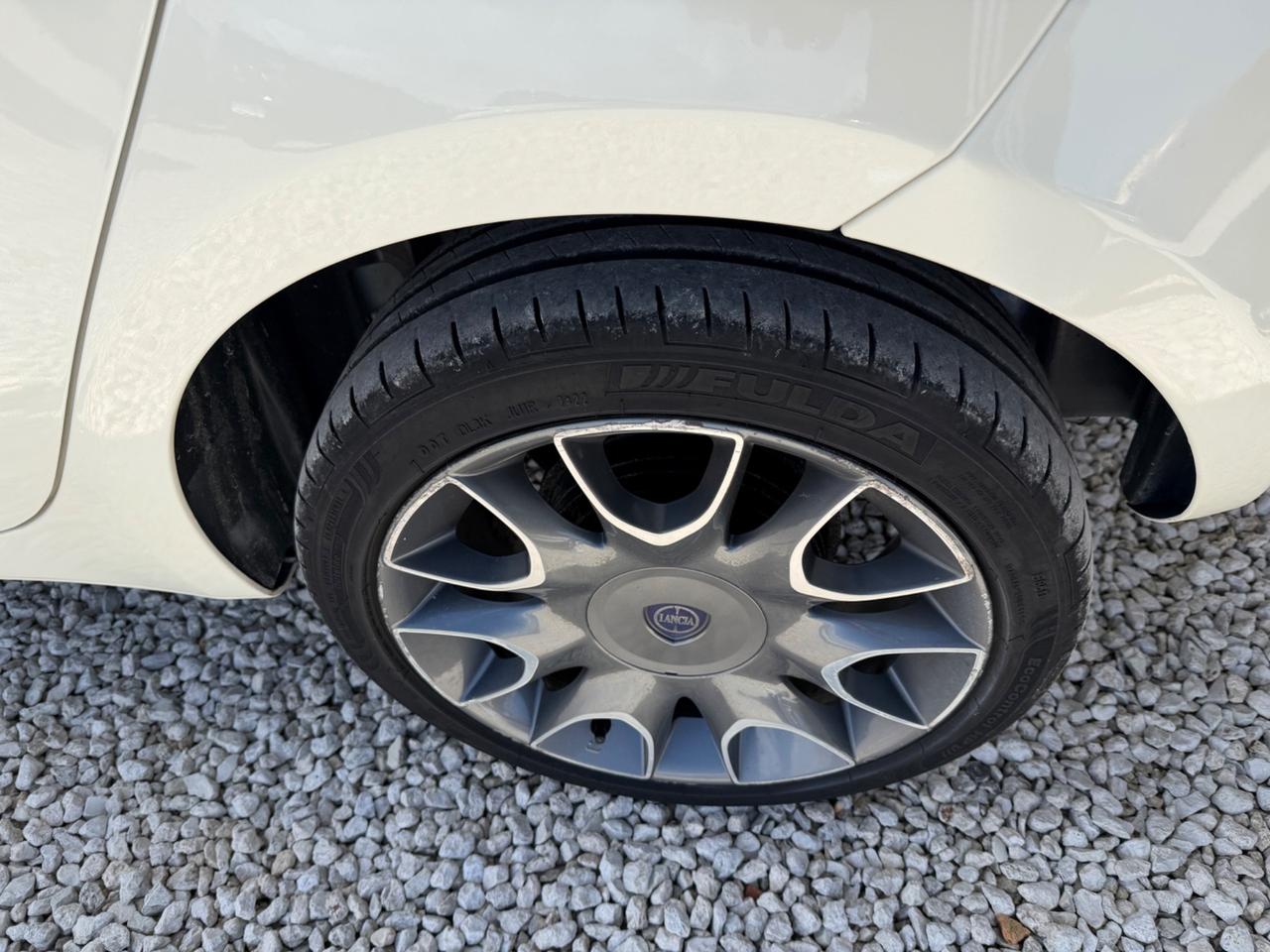 Lancia Ypsilon 1.3 MJT 16V 95 CV 5 porte S&S Platinum