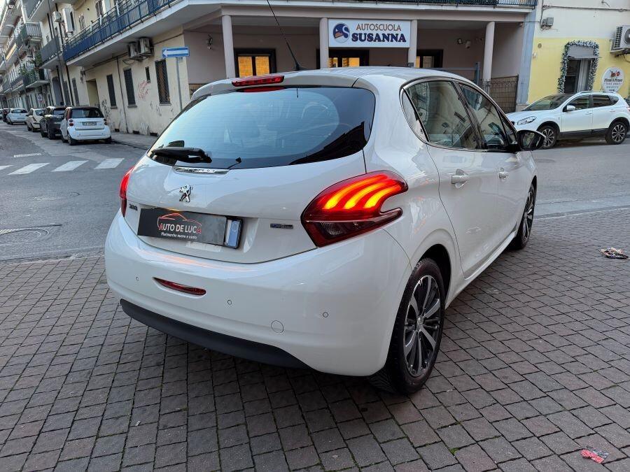 PEUGEOT 208 1.2 82 CV ALLURE CERTIFICATA NUOVA
