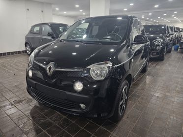 NUOVA RENAULT TWINGO INTENS TCe 0.9 BENZ 90CV TOTAL BLACK EDITION