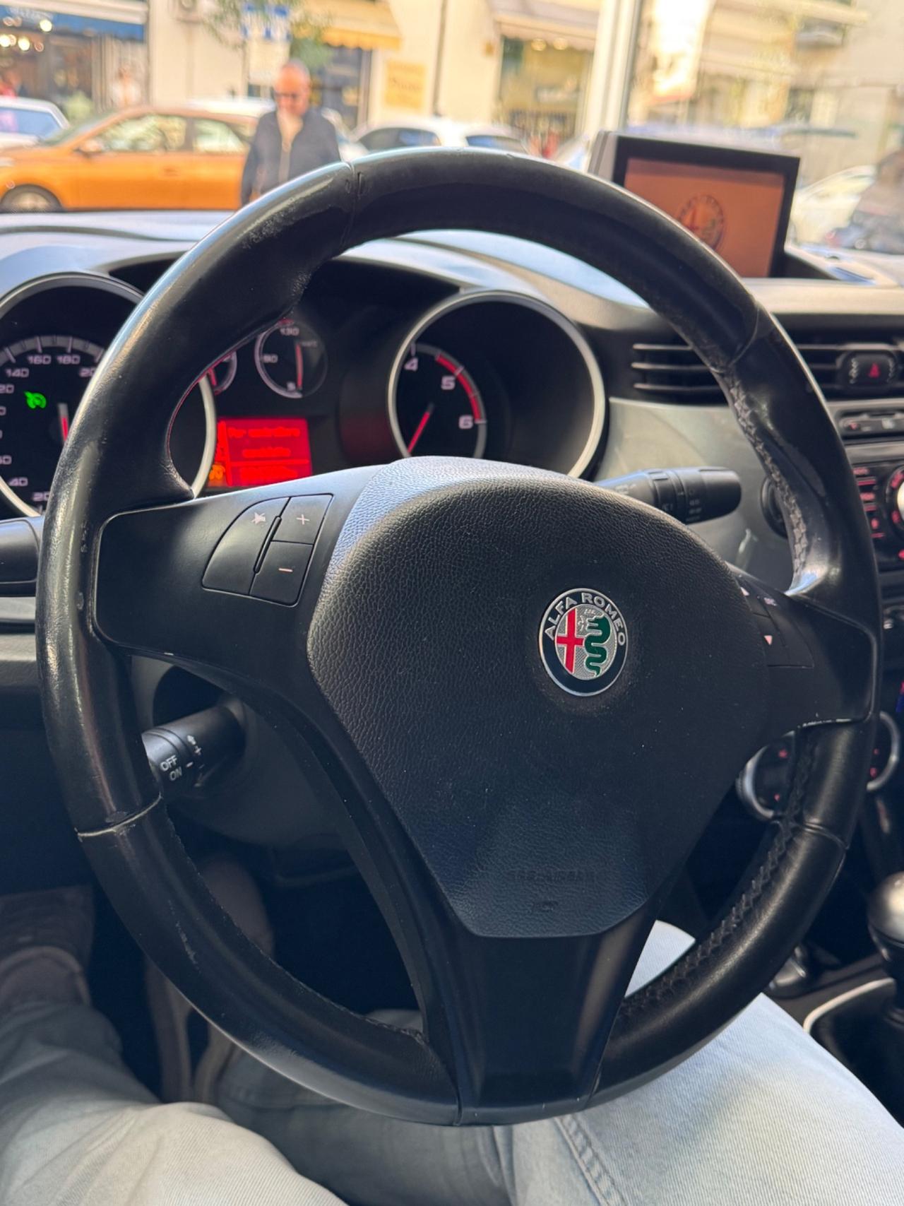 Alfa Romeo Giulietta 1.6 JTDm-2 105 CV Exclusive