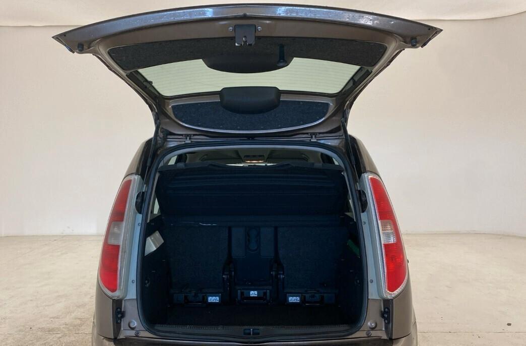 Skoda Roomster 1.2 TDI CR 75CV Active