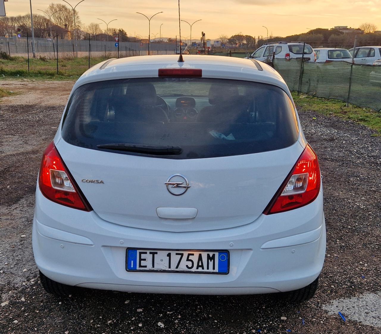 Opel Corsa1.2 5p automatica euro 5 VENDUTA