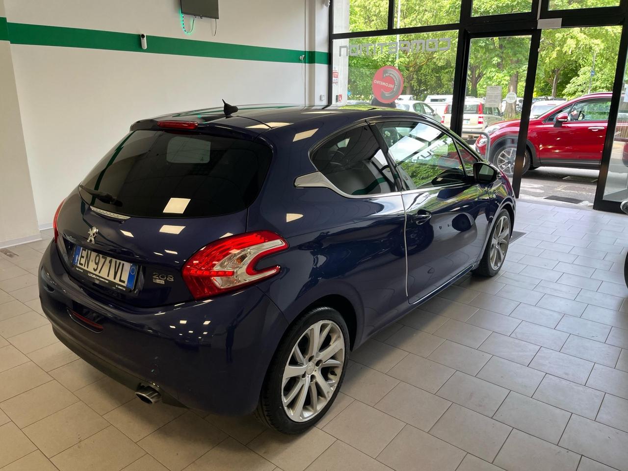 Peugeot 208 1.6 e-HDi 92 CV Stop&Start 3 porte Allure