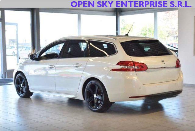 PEUGEOT 308 PureTech Turbo 110 CV SW Style LED NAVI PDC