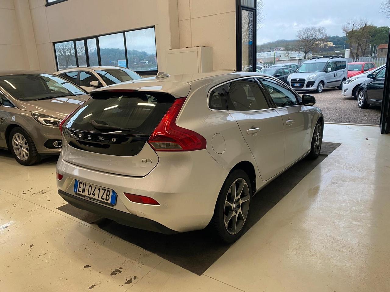 Volvo V40 D2 1.6 Summum