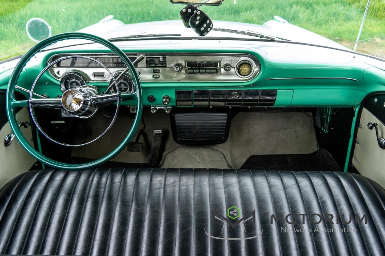 PONTIAC CHIEFTAIN 5.7 V8 - 2 DOOR HARDTOP 1957 - RESTAURO TOTALE