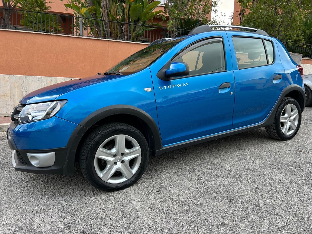 Dacia Sandero Stepway 1.5 dCi Solo 30000 km !!!!!!!!