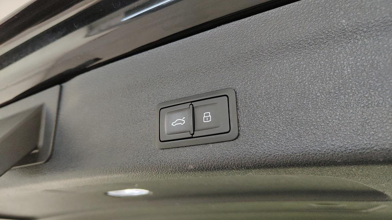 AUDI RS6 Avant 4.0 mhev quattro tiptronic