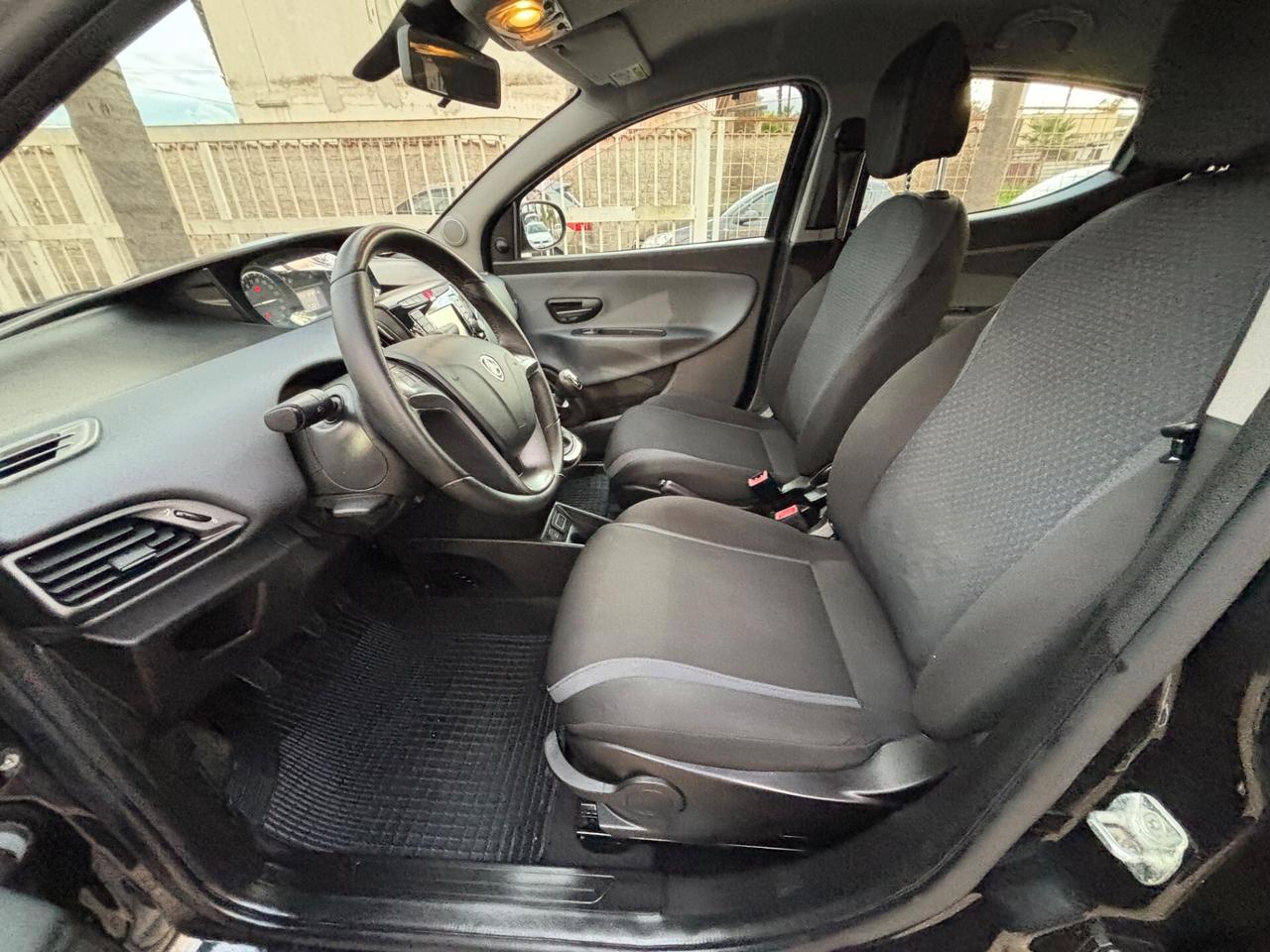 LANCIA YPSILON 1.2 GPL SCAD 2027 PLATINUM