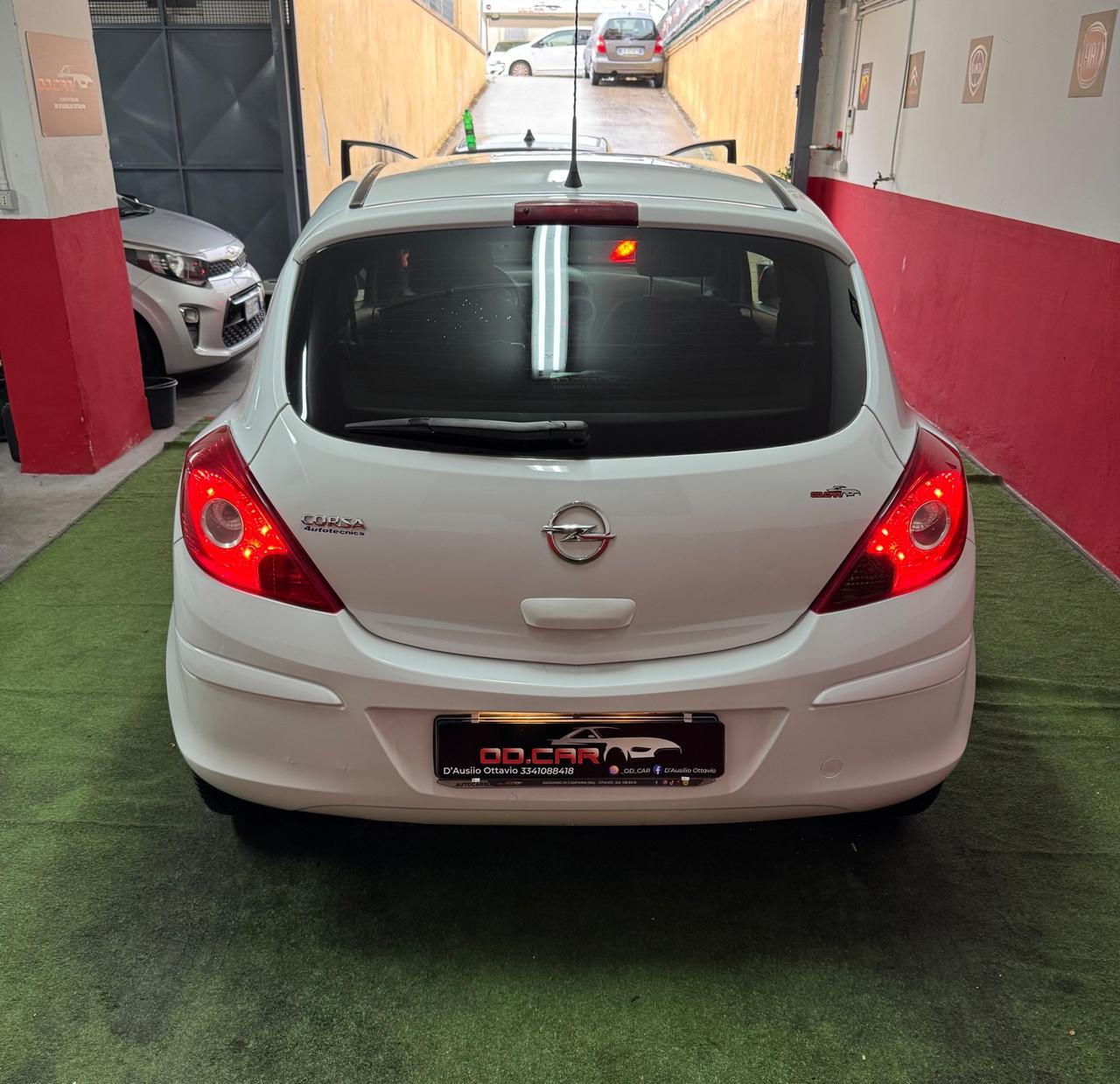 Opel Corsa 1.2 85CV 5 porte GPL-TECH Club