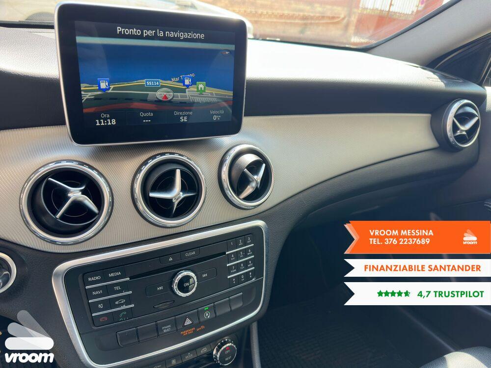 MERCEDES GLA (X156) GLA 200 d Automati...