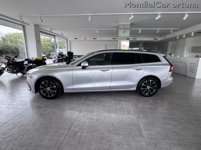VOLVO V60 B4 (d) automatico Essential