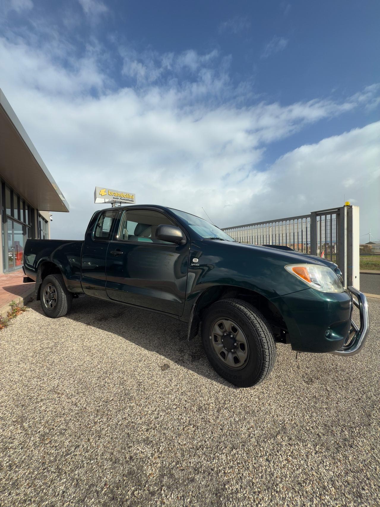 Toyota Hilux extra cab 2.5d4d my08" GANCIO TRAINO