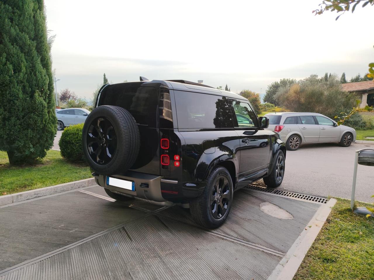 Land Rover Defender 90 3.0D I6 250 CV AWD Auto X-Dynamic SE