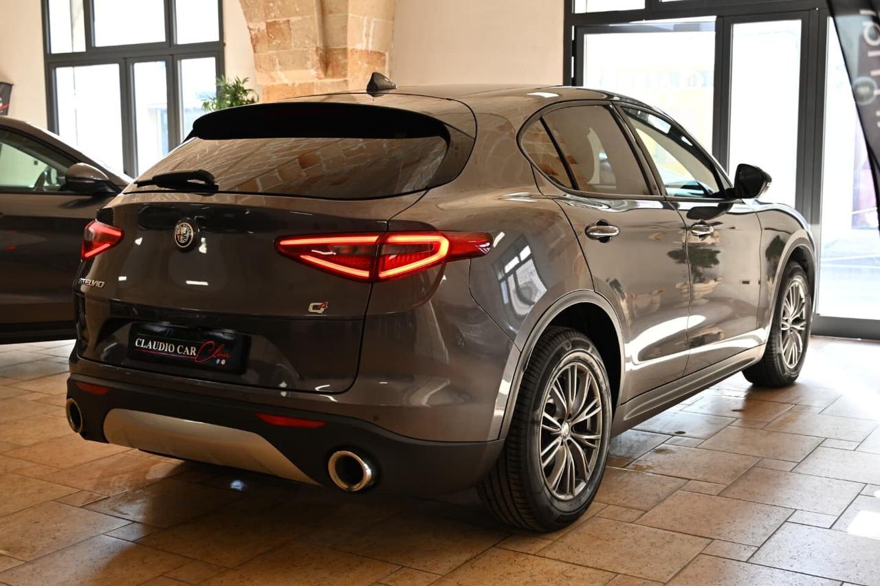 Alfa Romeo Stelvio 2.2 Turbodiesel 210 CV AT8 Q4 Executive