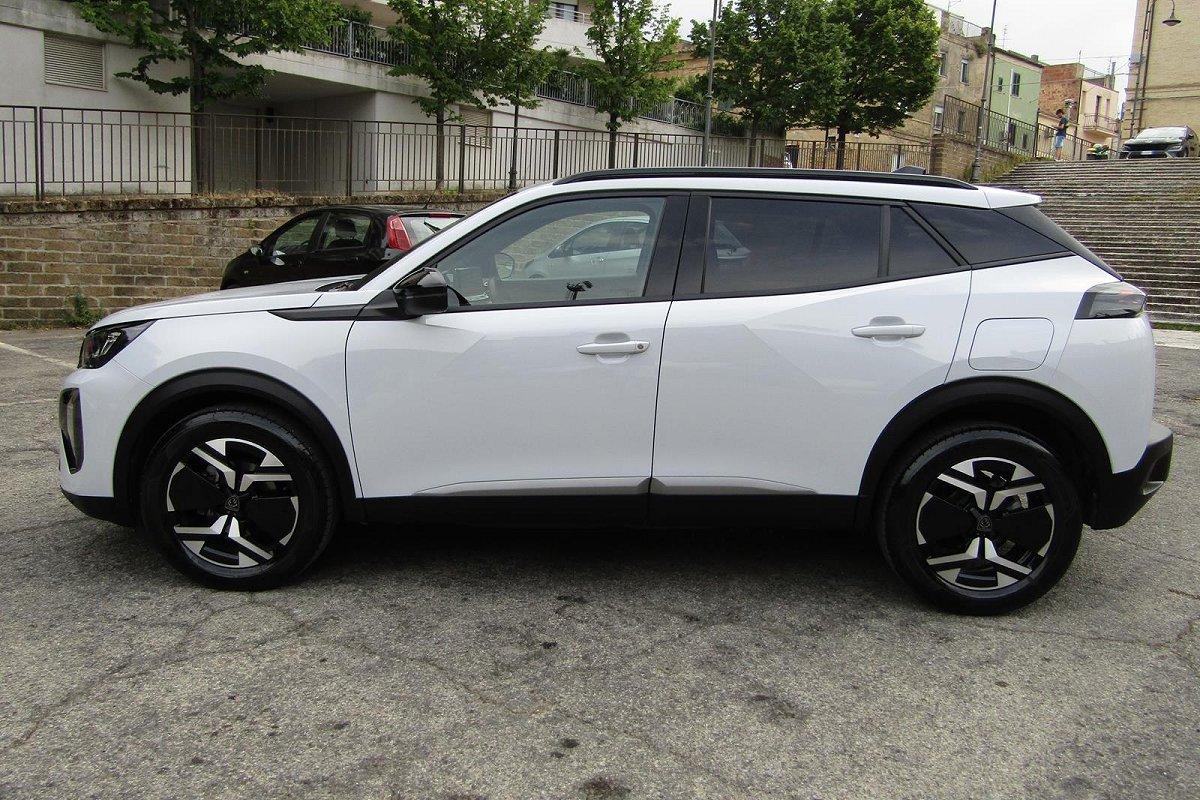 PEUGEOT 2008 PureTech 100 S&S Allure
