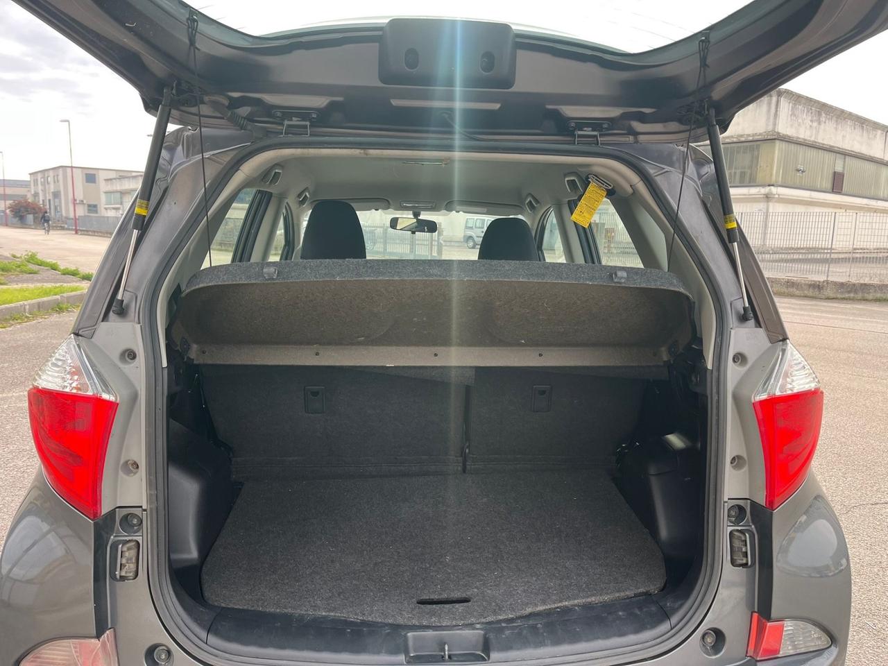 Toyota Verso-S 1.4D MT Style