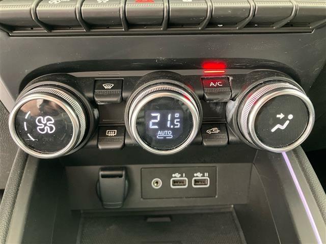 RENAULT Clio 1.0 TCe Techno