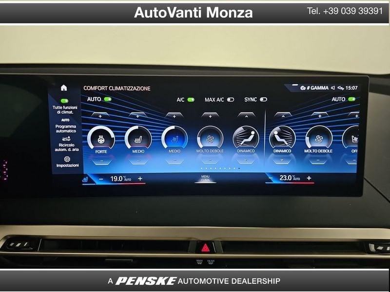 BMW iX iX xDrive40 Pacchetto Sportivo