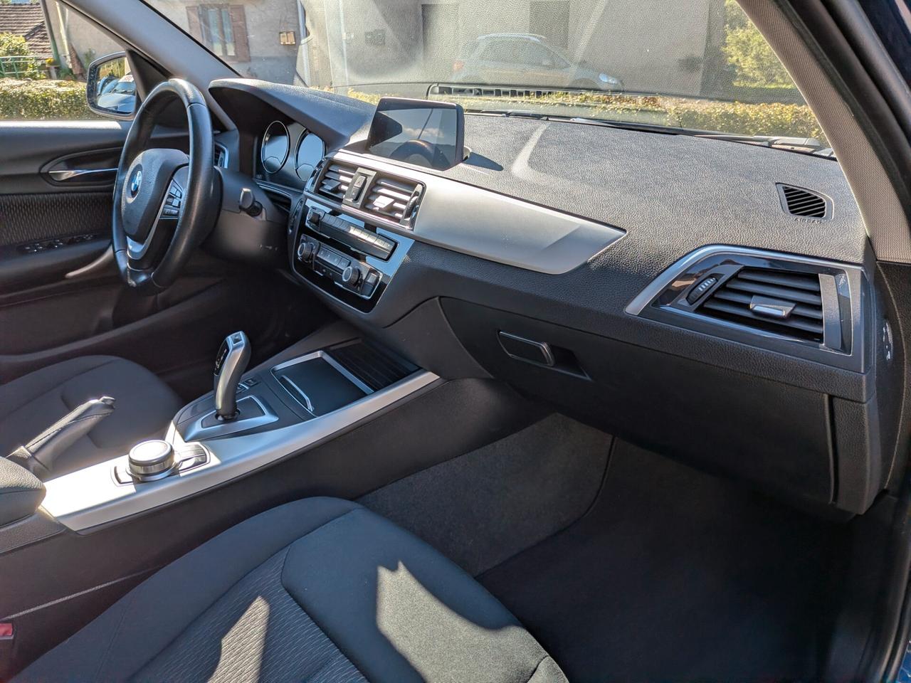 BMW F20 116D Steptronic 116CV