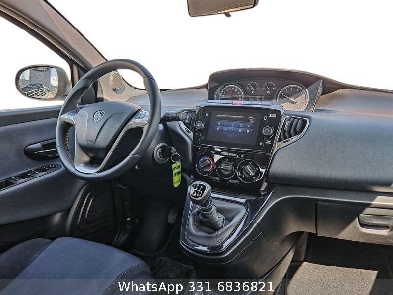 Lancia Ypsilon Ypsilon 1.0 firefly hybrid Gold s&s 70cv